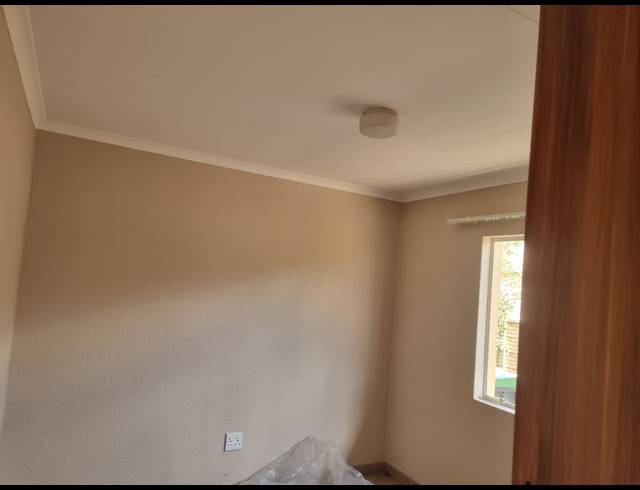3 BEDROOM TOWNHOUSE FOR SALE IN WATERKLOOF HILL ESTATE